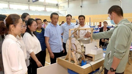 巧手妙思 創(chuàng)新領航——我區(qū)第十屆中小學優(yōu)秀自制教具展評活動暨新材料技術推廣服務紀實